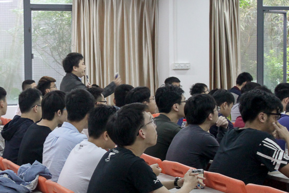 【新闻照】【学生认真上课】【许东阳】【2018.3.5】.JPG