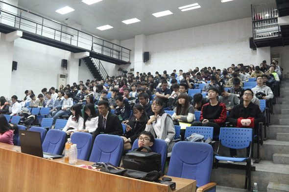 在场观众.jpg